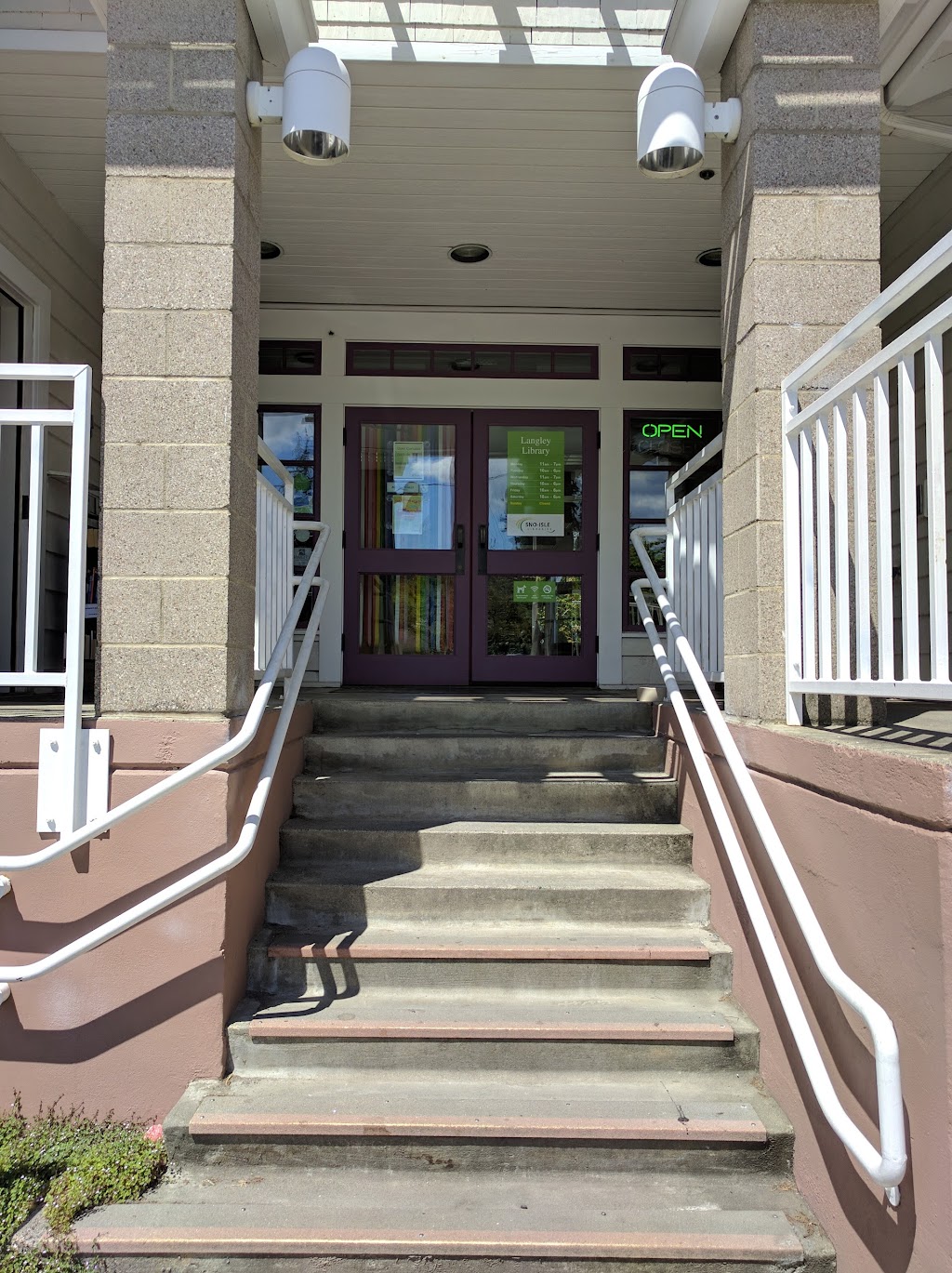Langley Library - Sno-Isle Libraries | Photo 4 of 10 | Address: 104 Second Street, Langley, WA 98260, USA | Phone: (360) 221-4383