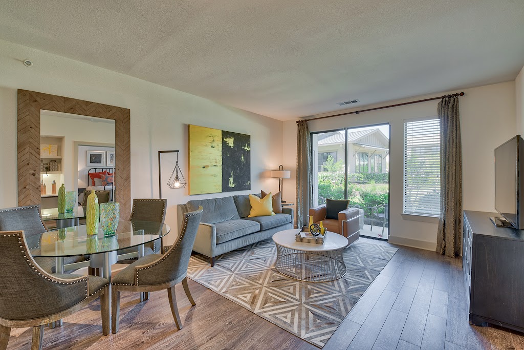 Windsor Lantana Hills | 6701 Rialto Blvd, Austin, TX 78735, USA | Phone: (833) 260-8339