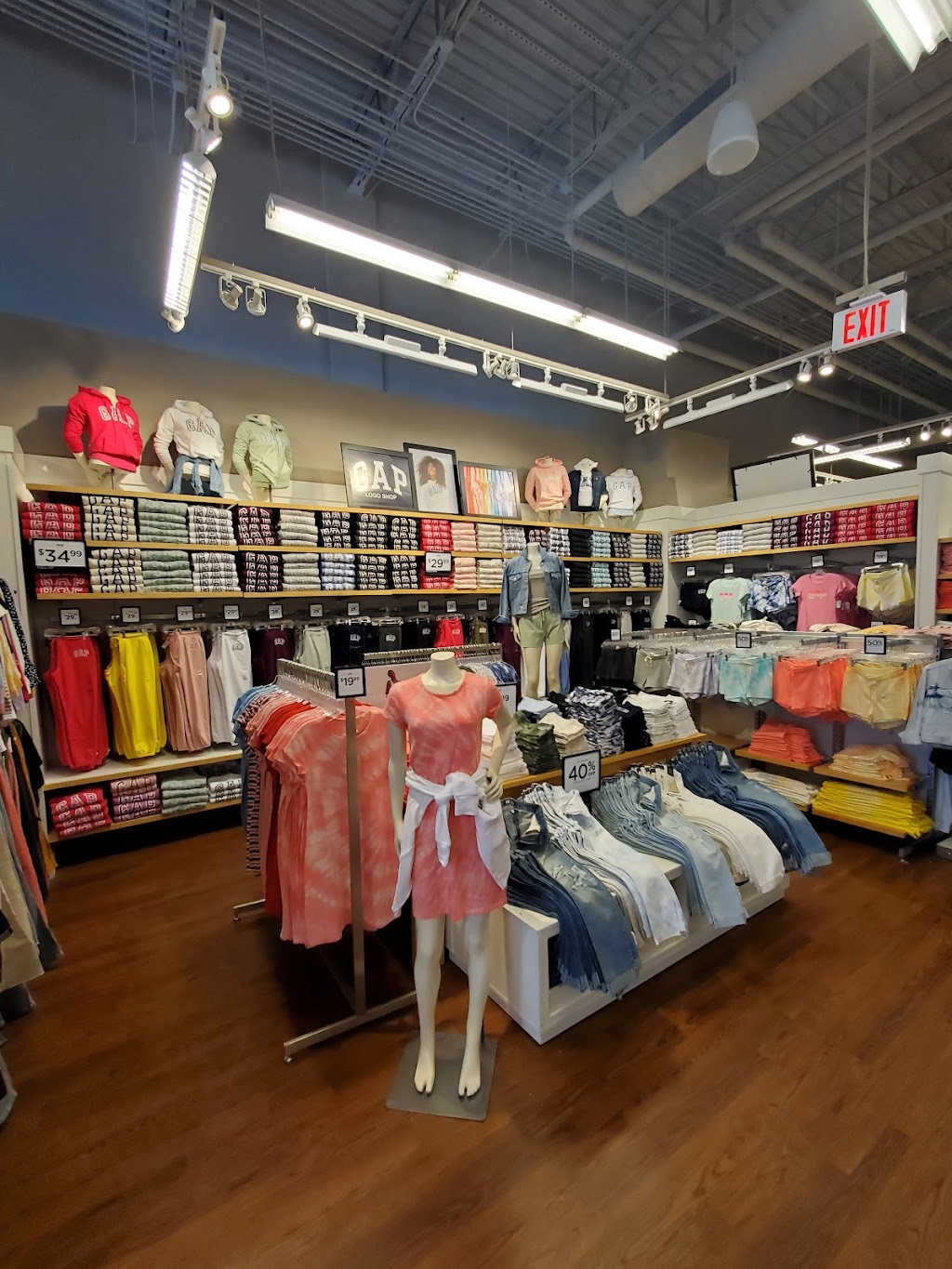 Gap Factory | 300 Taylor Rd SUITE 325, Niagara-on-the-Lake, ON L0S 1J0, Canada | Phone: (905) 687-4921