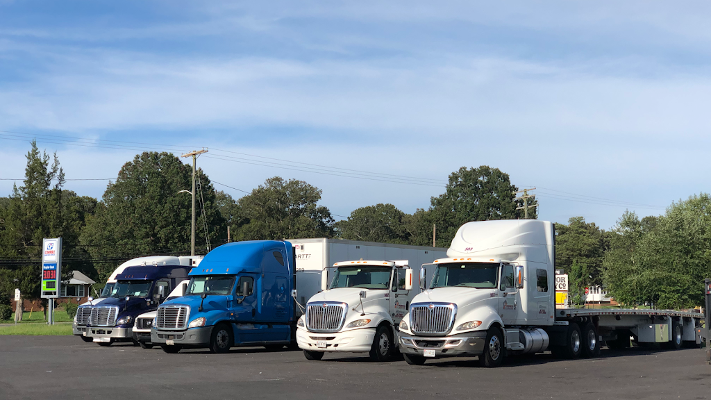 Lothian truck parking | 5423 Southern Maryland Blvd, Lothian, MD 20711, USA | Phone: (301) 627-3777