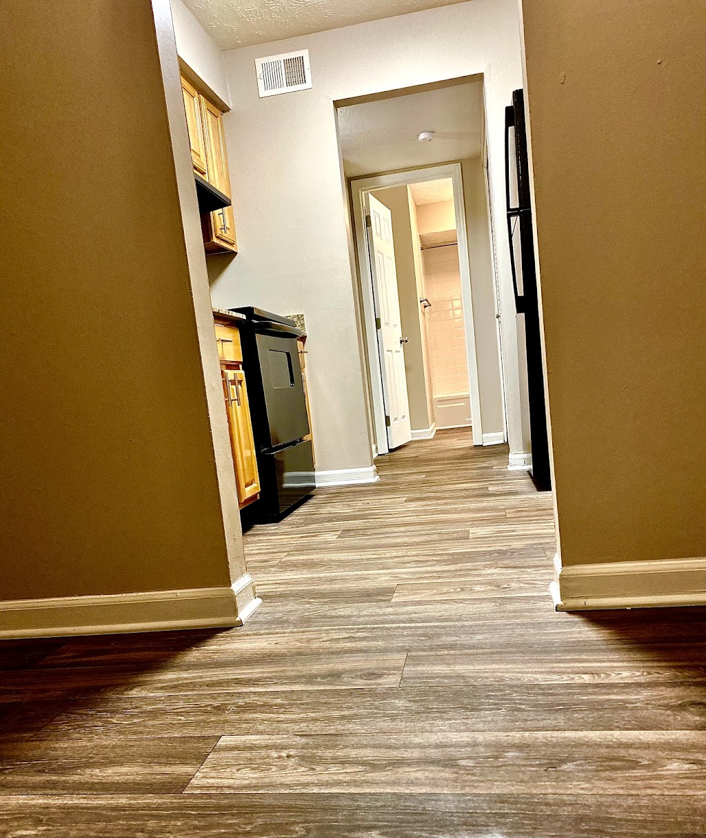 Newberry Parc | 250 Olde English Ct, Louisville, KY 40272, USA | Phone: (502) 935-3164