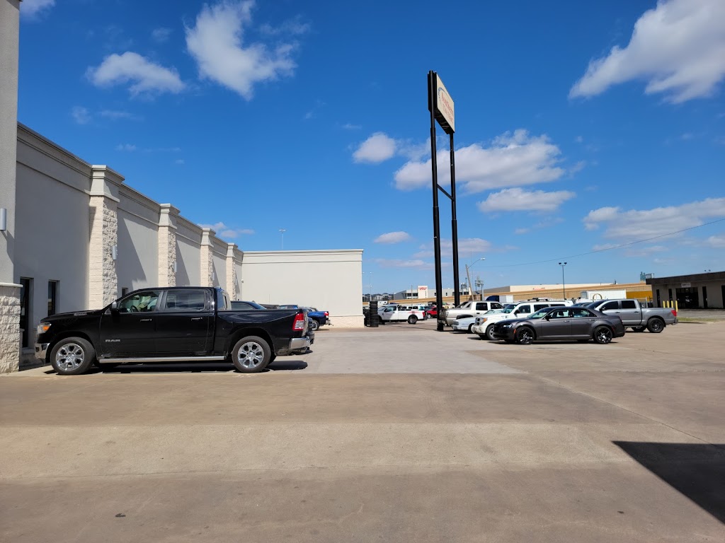 Southern Tire Mart | 1833 Mony St, Fort Worth, TX 76102, USA | Phone: (817) 332-9000