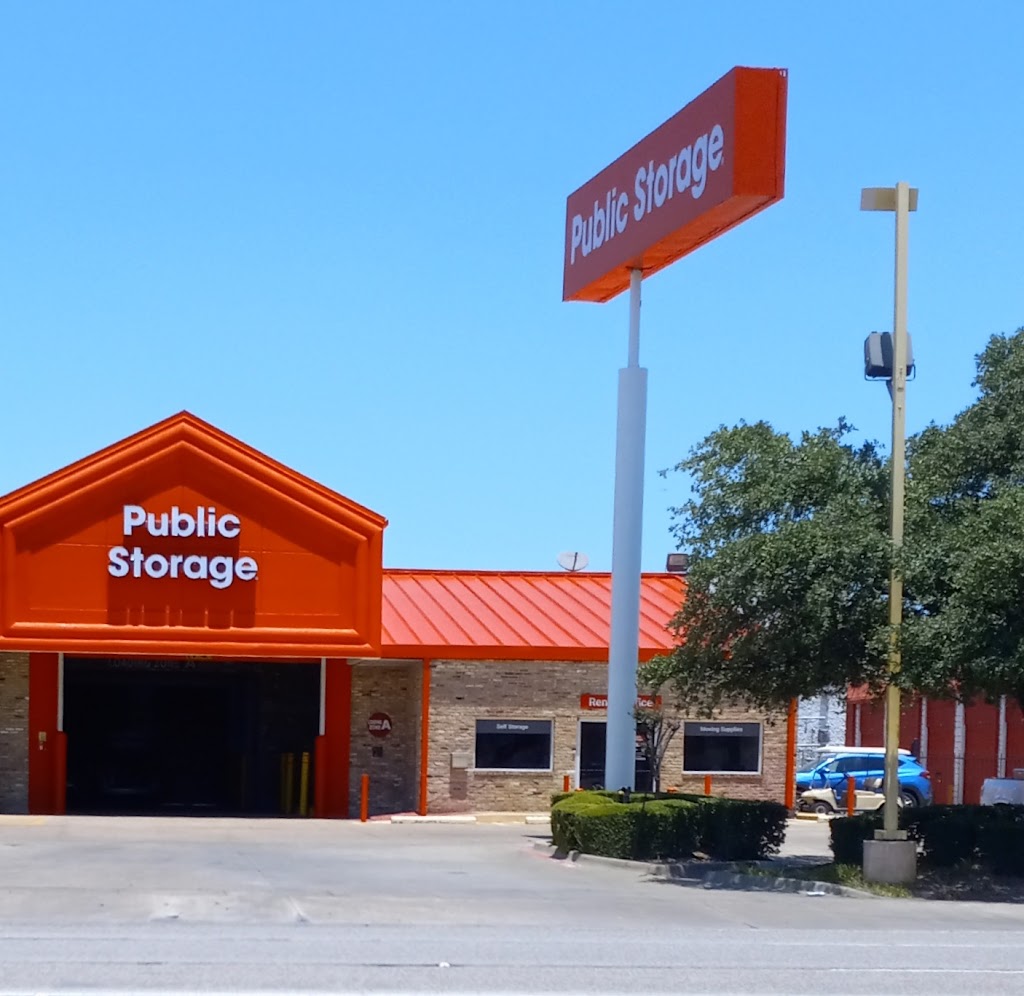 Public Storage | 1102 W Pioneer Pkwy, Grand Prairie, TX 75051, USA | Phone: (972) 954-4166