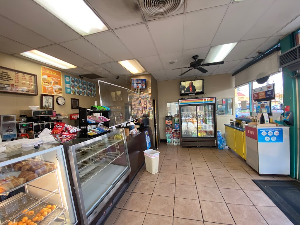 Donut Star | 131 McKinley St # 101, Corona, CA 92879 | Phone: (951) 735-9854