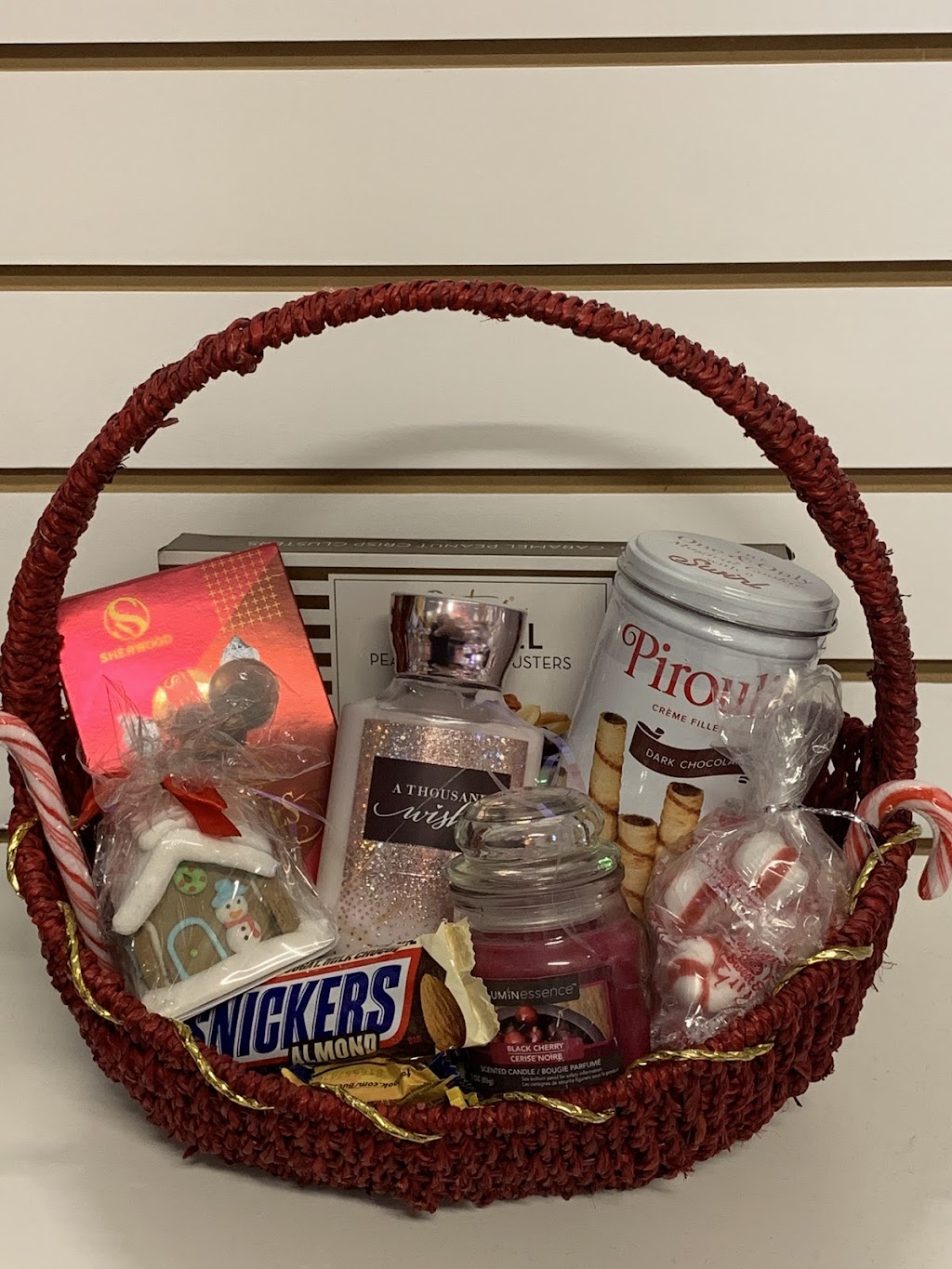 Maureens Gift Factory | 11200 Harry Hines Blvd Ste A5, Dallas, TX 75229, USA | Phone: (940) 395-8083