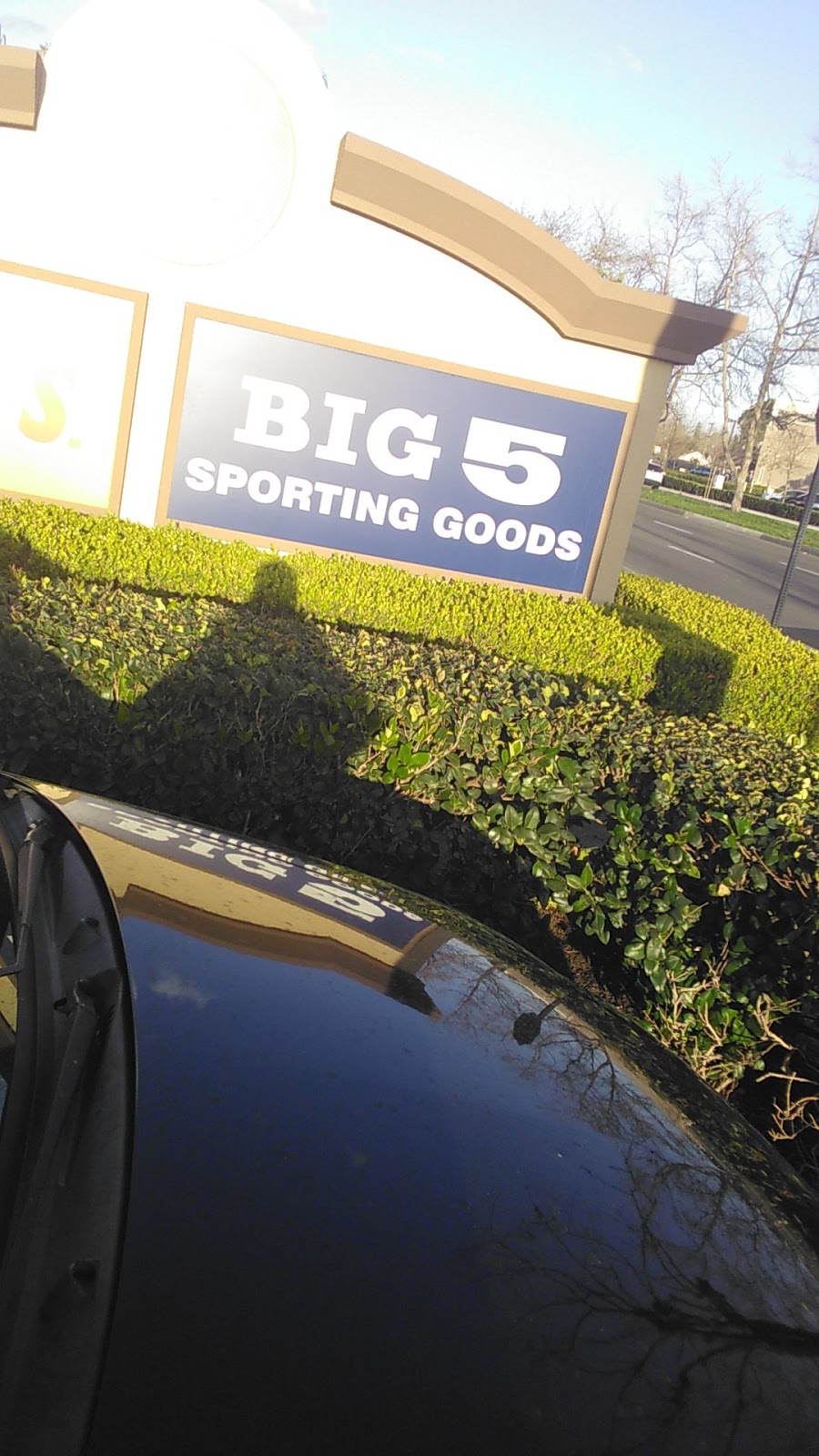 Big 5 Sporting Goods | 1421 W 17th St, Santa Ana, CA 92706, USA | Phone: (714) 564-0356