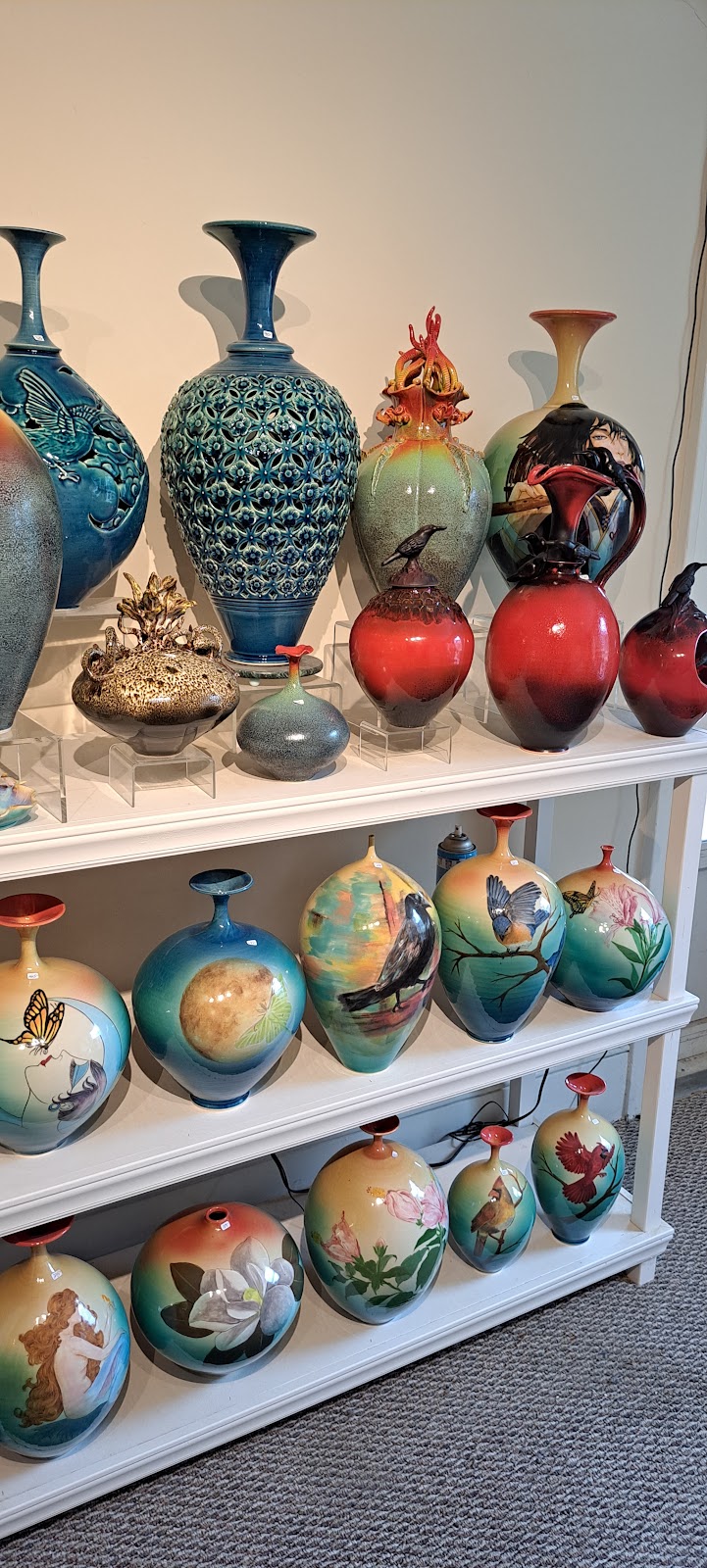 Seagrove Art Pottery | 402 E Main St, Seagrove, NC 27341, USA | Phone: (336) 872-4054