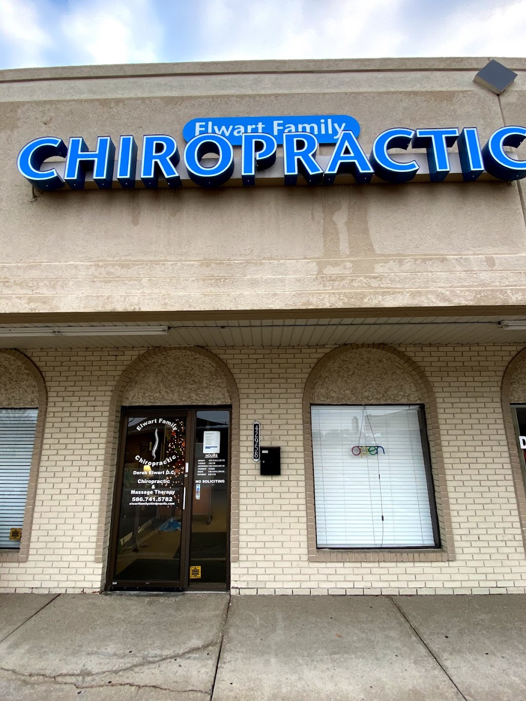 Elwart Family Chiropractic | 42958 Garfield Rd, Clinton Twp, MI 48038, USA | Phone: (586) 400-2191