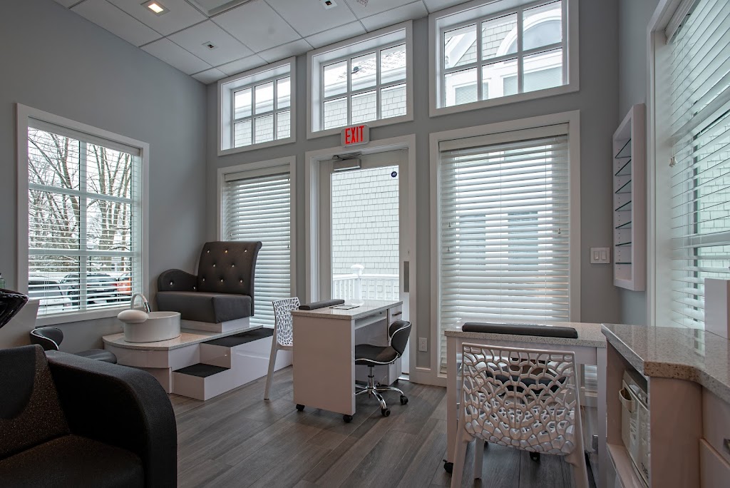 Glaze Salon | 7 Townsquare, Chatham Township, NJ 07928, USA | Phone: (973) 701-0099