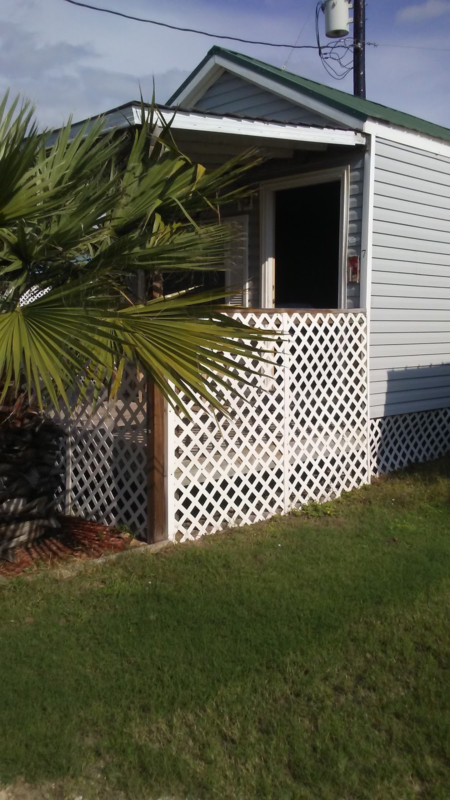 Rockport Country RV & Cottages | 139 Sparks Colony Dr, Rockport, TX 78382, USA | Phone: (361) 230-0871