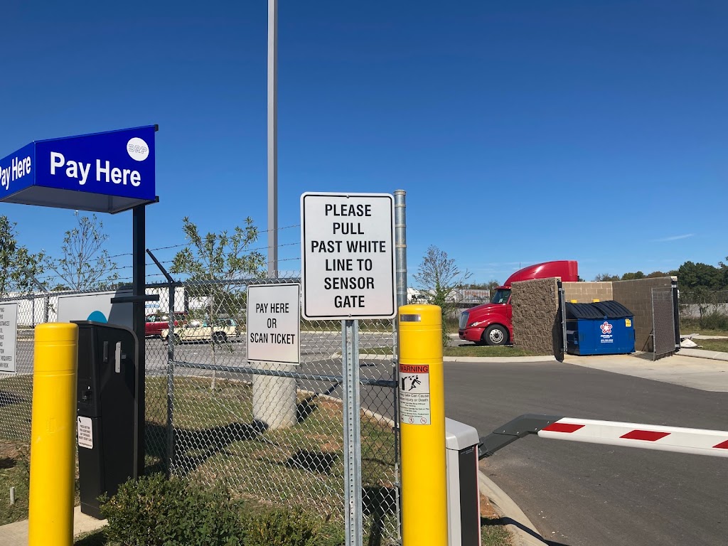Big Rig Parking | 104 Forbus Dr, Murfreesboro, TN 37127, USA | Phone: (833) 727-5744