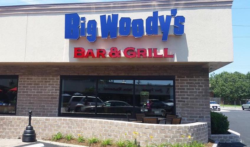 Big Woodys Bar & Grill | 1479 General Booth Blvd, Virginia Beach, VA 23454, USA | Phone: (757) 965-5447