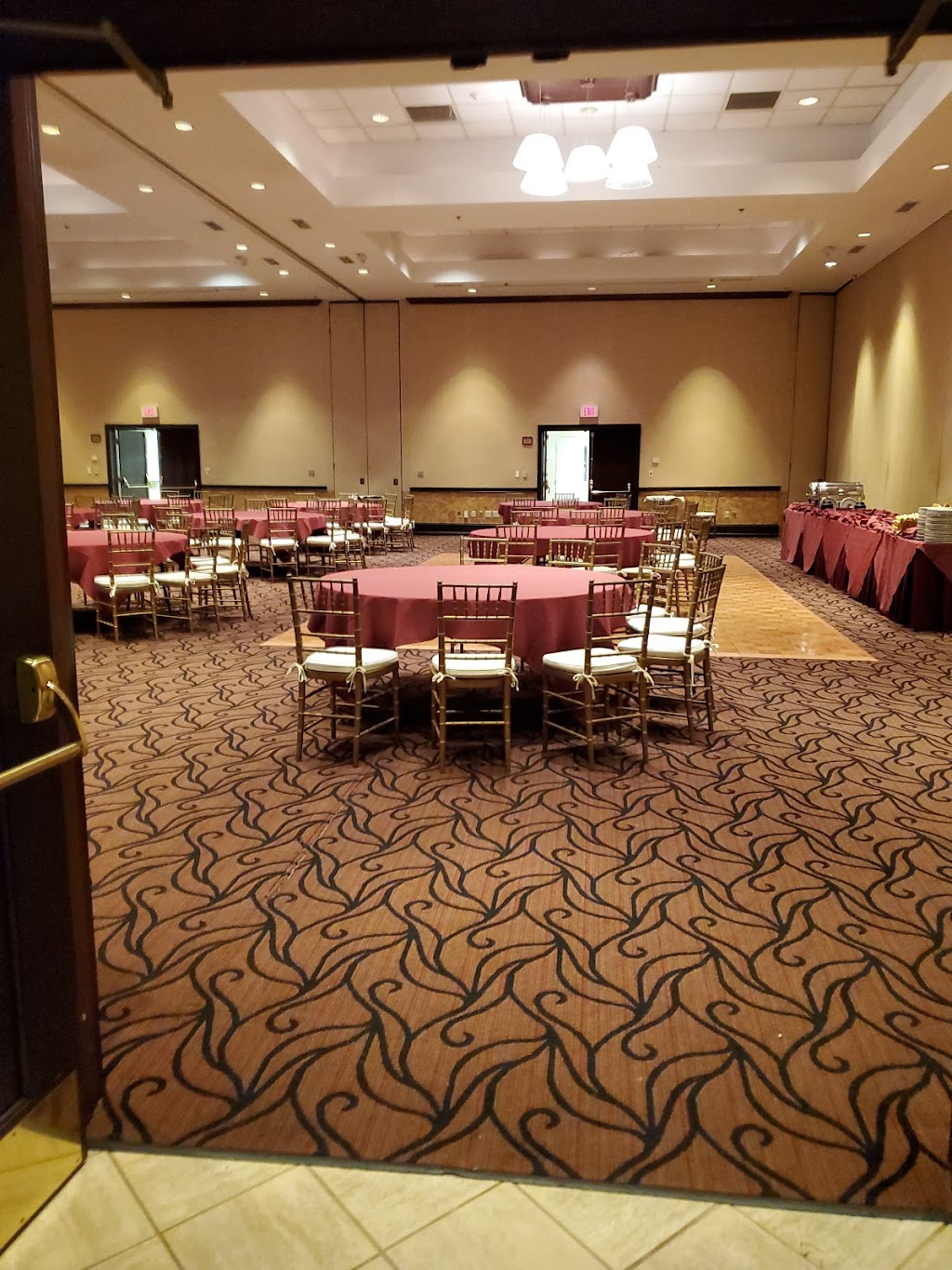 The Bertram Inn Hotel & Conference Center | 600 N Aurora Rd, Aurora, OH 44202, USA | Phone: (330) 995-0200