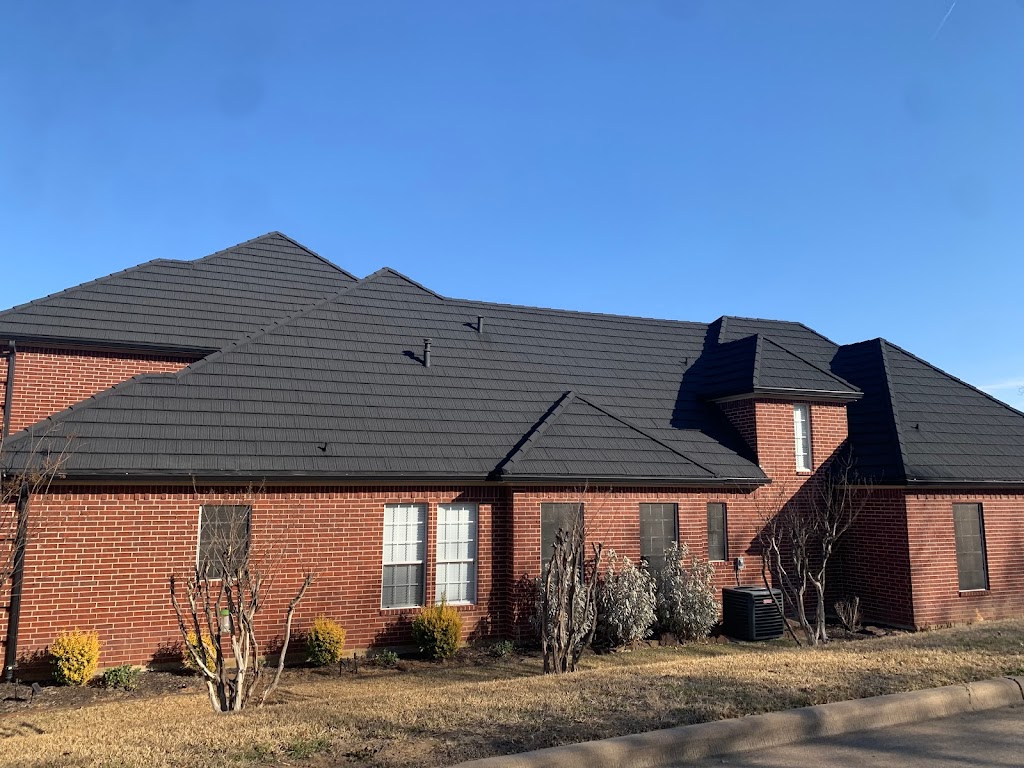 Burleson Roofing & Construction LLC | 124 NW Suzanne Terrace, Burleson, TX 76028, USA | Phone: (817) 893-6544