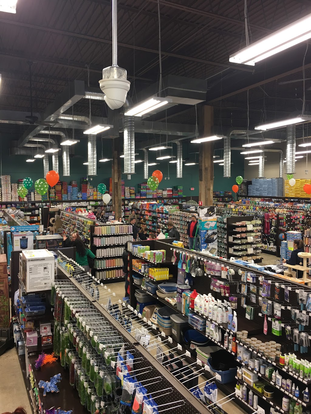 Premier Pet Supply | 15399 Merriman Rd, Livonia, MI 48154, USA | Phone: (734) 855-4505