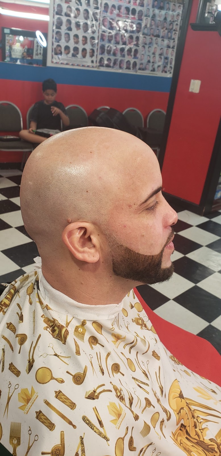 Dominican Hair Salón / Patrón II Barbershop | 2108 N Centennial St #116, High Point, NC 27262 | Phone: (336) 882-0122