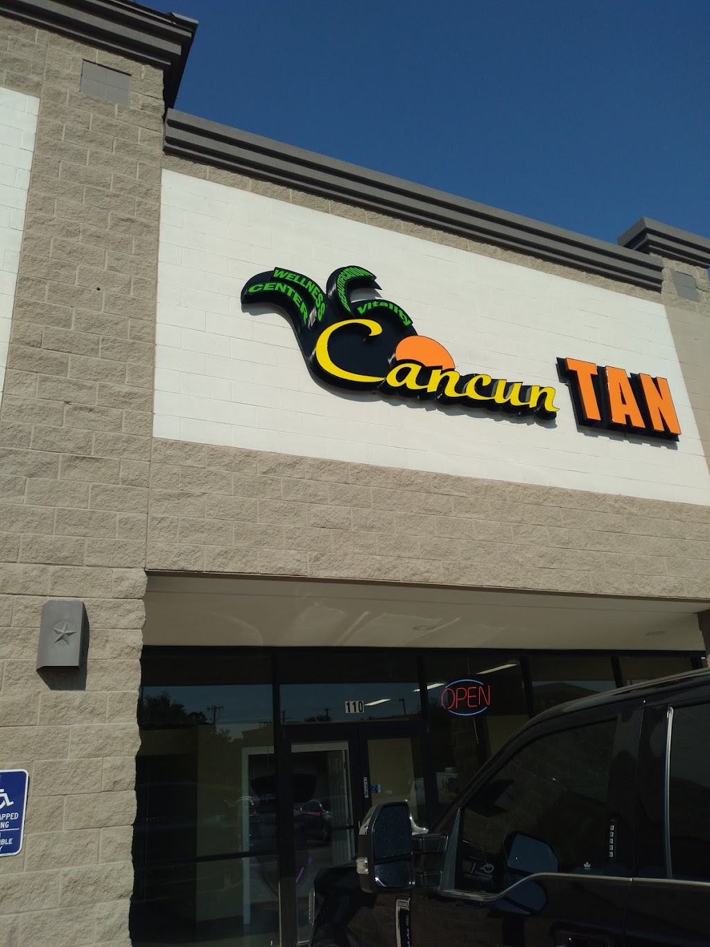 Cancun Tan | Luxury Sun Tan, Spray Tan & Spa Services in Mansfield | 1071 Country Club Dr, Mansfield, TX 76063, USA | Phone: (817) 477-0711