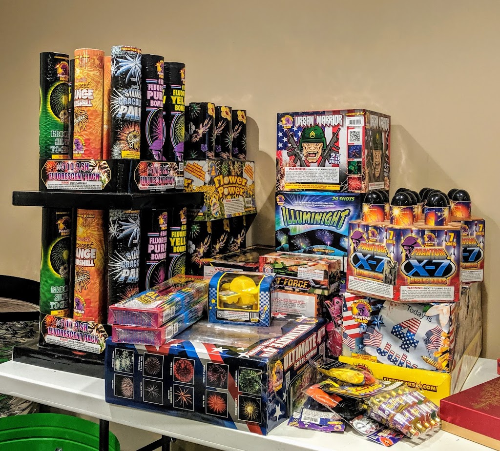 Phantom Fireworks of Lawrenceburg | 1670 US-50, Lawrenceburg, IN 47025, USA | Phone: (812) 537-4005