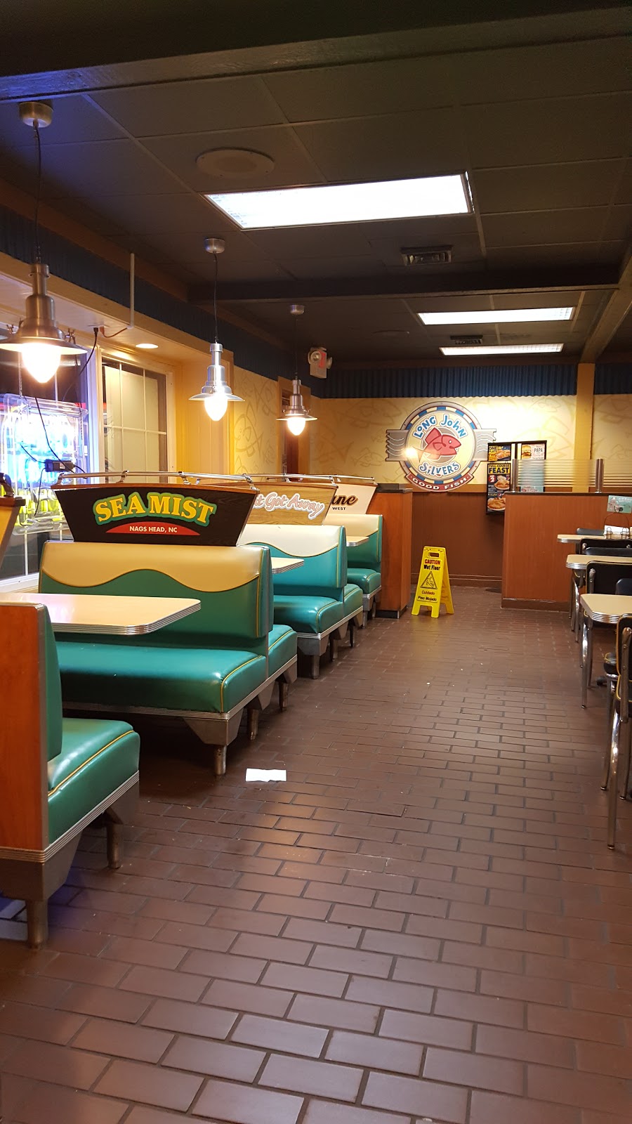 A&W Restaurant | 15891 OH-170, East Liverpool, OH 43920, USA | Phone: (330) 385-8216