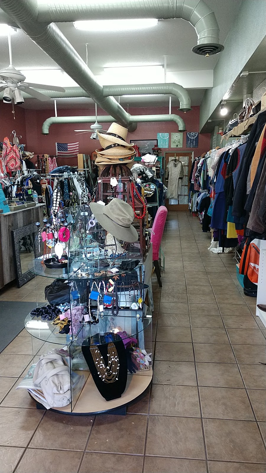 Brand You Consignment | 299 A Main St, Rio Vista, CA 94571, USA | Phone: (707) 374-2000