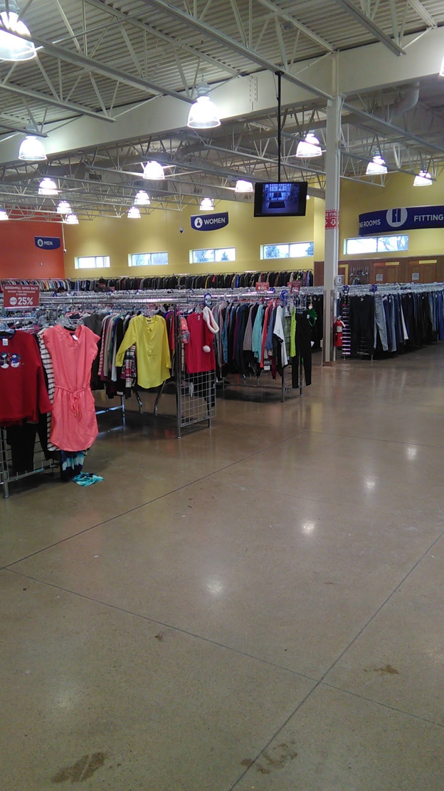 Goodwill - Savage | 5925 Egan Dr, Savage, MN 55378, USA | Phone: (952) 440-1900