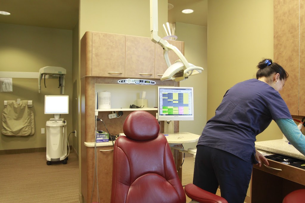 Lincoln Hills Family Dental | 2295 Fieldstone Dr Suite 100, Lincoln, CA 95648, USA | Phone: (916) 543-0222