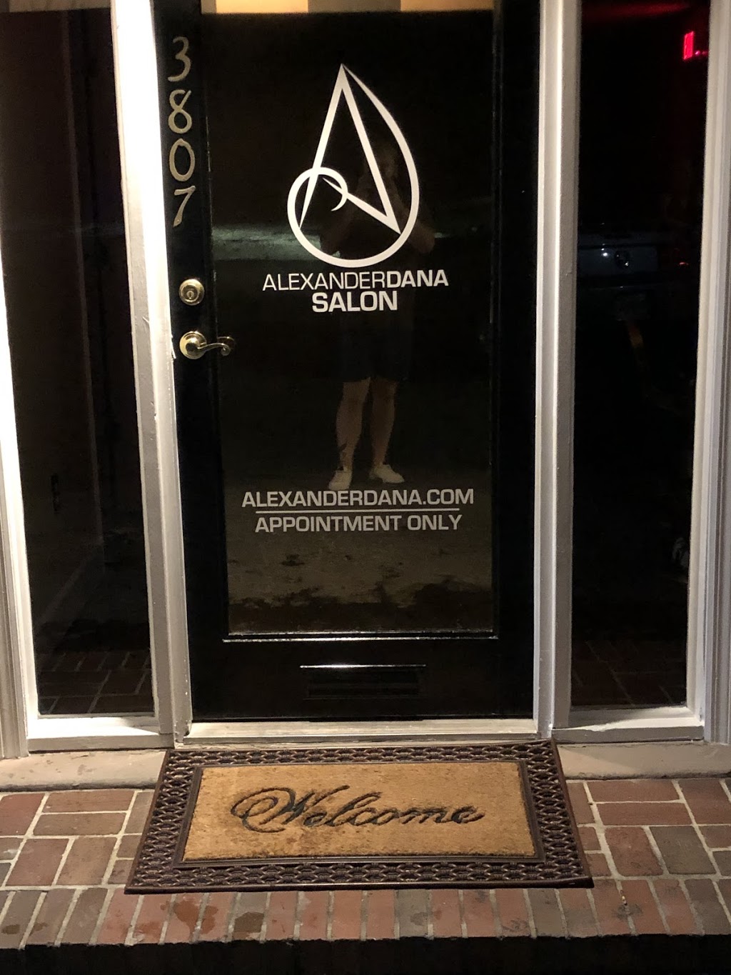 ALEXANDER DANA SALON | 3807 W San Miguel St, Tampa, FL 33629, USA | Phone: (815) 289-1773