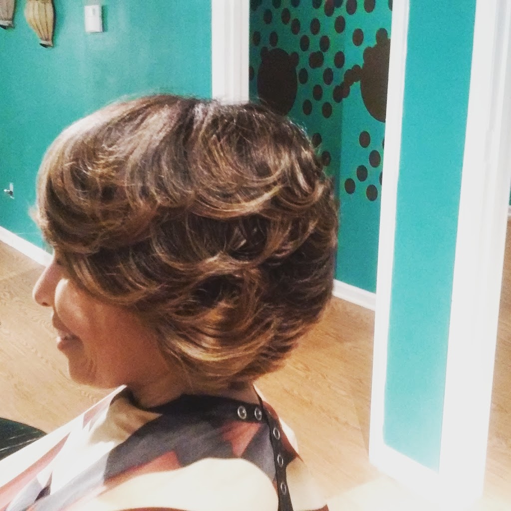 Fluff Salon & Co. | 2604 Carver St d, Durham, NC 27705, USA | Phone: (919) 477-6956