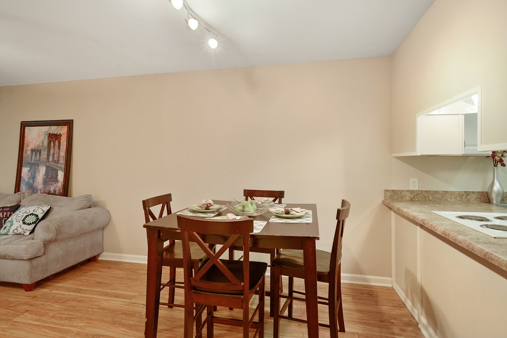 Park Regency Apartments | 260 Sharp Rd, Baton Rouge, LA 70815, USA | Phone: (225) 960-6441