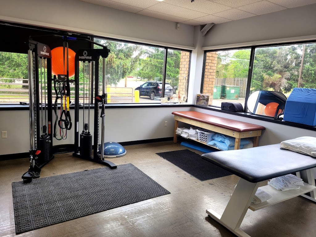 HealthQuest Physical Therapy - Commerce Township | 2001 Dallavo Dr, Commerce Charter Twp, MI 48390, USA | Phone: (947) 210-2500