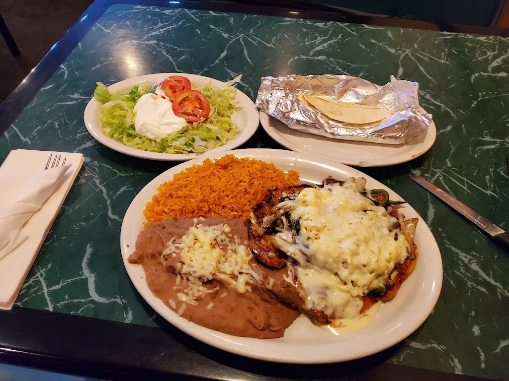 El Caporal Mexican Restaurant | 1909 Blankenbaker Pkwy, Louisville, KY 40299, USA | Phone: (502) 266-9605