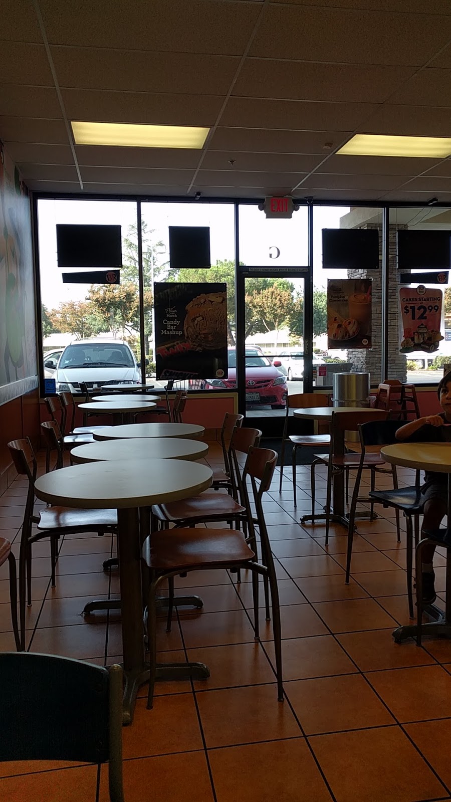 Baskin-Robbins | Oakmore Plaza, 1717 Oakdale Rd, Modesto, CA 95355, USA | Phone: (209) 521-3111