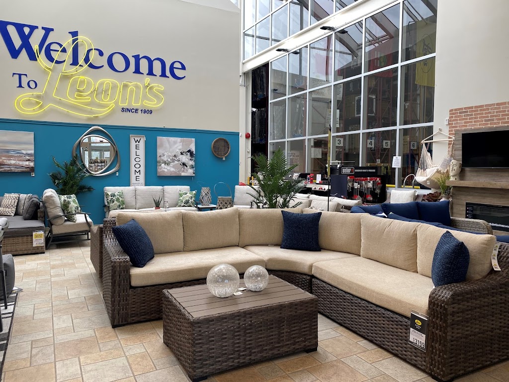 Leons Furniture | 700 Division Rd, Windsor, ON N8X 0A7, Canada | Phone: (519) 969-7403