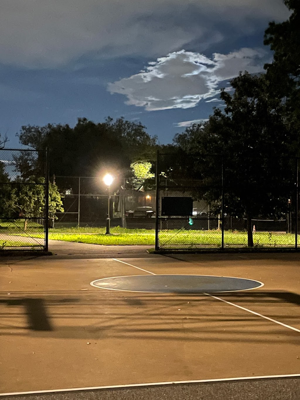 Marine Park/P.S. 278 Basketball Courts | E. 31st St &, Fillmore Ave, Brooklyn, NY 11229, USA | Phone: (212) 639-9675