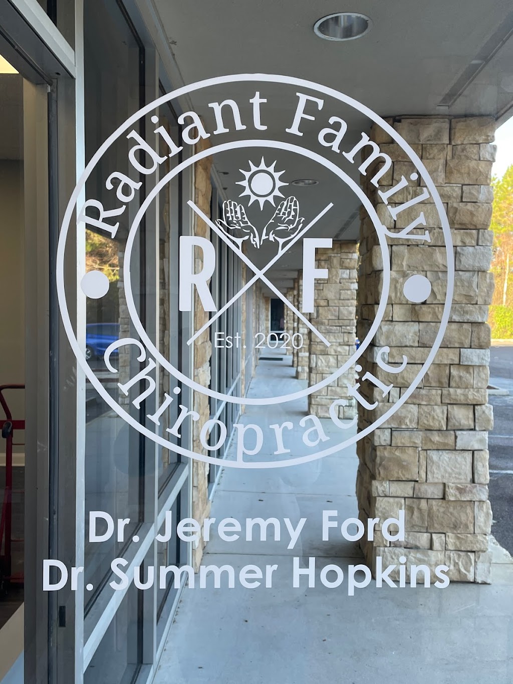 Radiant Family Chiropractic | 463646 State Rd 200 Unit 7, Yulee, FL 32097 | Phone: (904) 849-1089