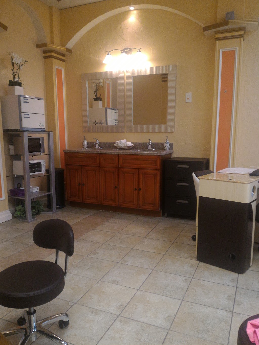 LeVon Nails & Spa | 11877 Douglas Rd # 114, Alpharetta, GA 30005, USA | Phone: (770) 569-5757