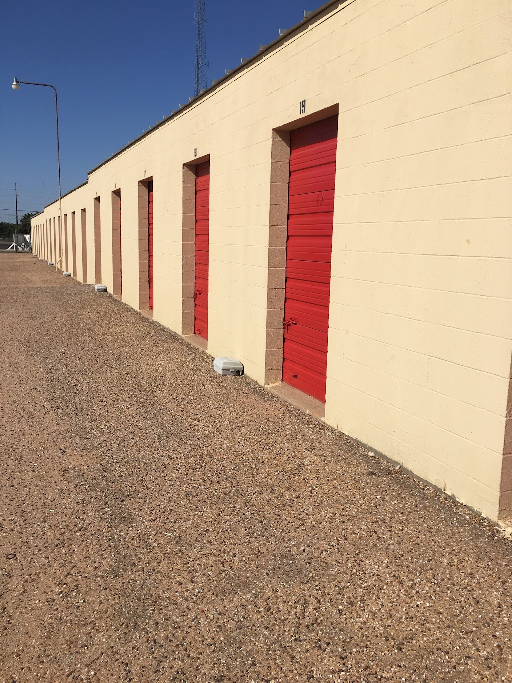 Crossroads Self Storage | 132 E Slaton Hwy, Lubbock, TX 79404, USA | Phone: (806) 500-2182