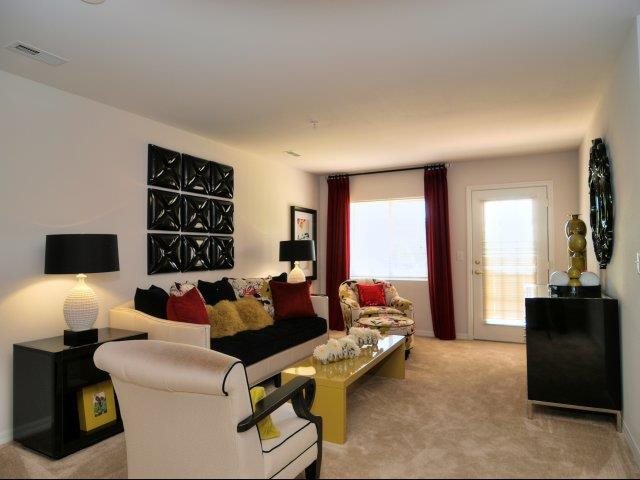 Hayleigh Village Apartments | 4020 Eight Belles Ln, Greensboro, NC 27410, USA | Phone: (336) 790-5484