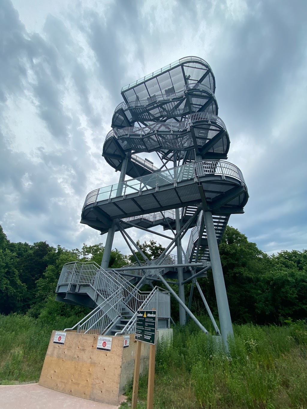 Point Pelee National Park Visitor Centre | Point Pelee Dr, Leamington, ON N0P 2P0, Canada | Phone: (519) 322-2365