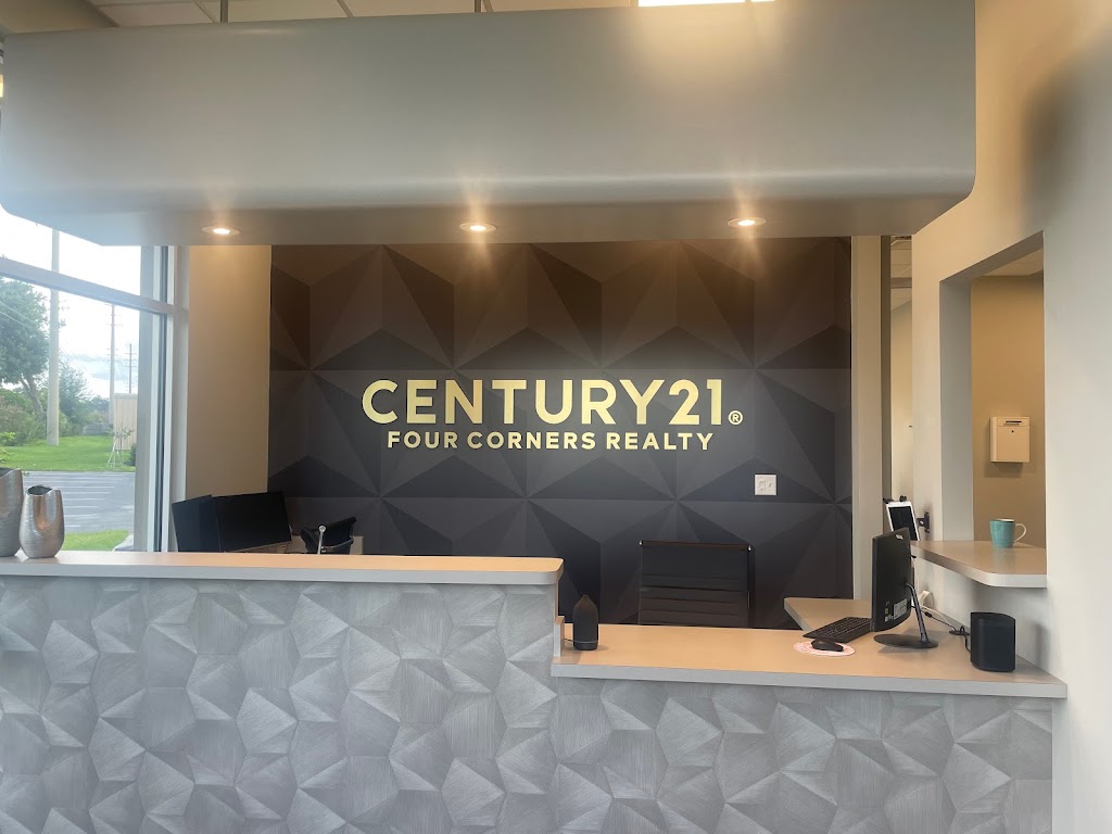 CENTURY 21 Four Corners Realty | 1700 Chaps Pl, Kissimmee, FL 34744, USA | Phone: (407) 969-0016