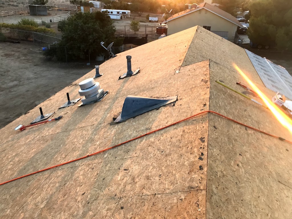 Top Pro Roofing inc | 19197 Golden Valley Rd #533, Canyon Country, CA 91387 | Phone: (818) 714-1005