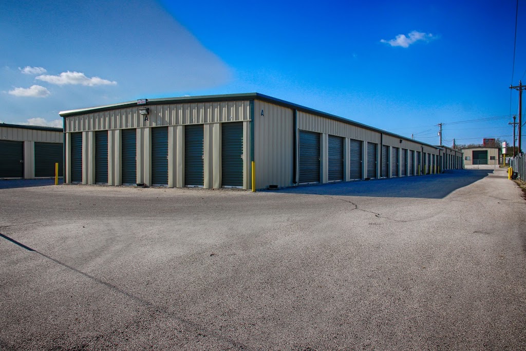 Highway 71 Storage | 901 Union Chapel Rd, Cedar Creek, TX 78612, USA | Phone: (512) 308-9662