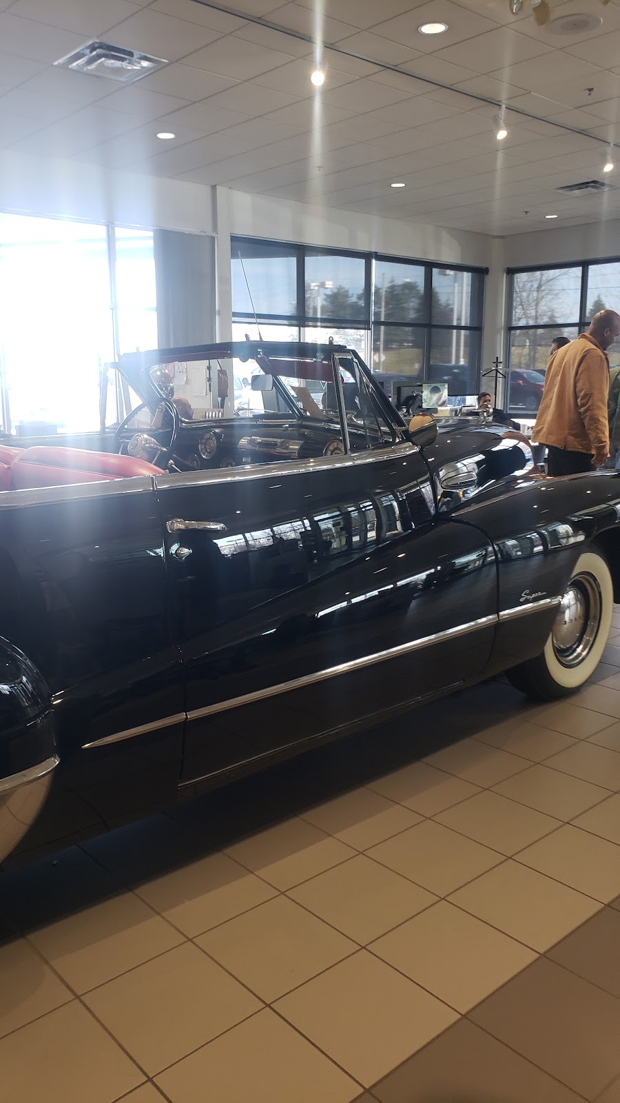 Jay Buick GMC | 18800 Rockside Rd, Bedford, OH 44146, USA | Phone: (440) 252-0504