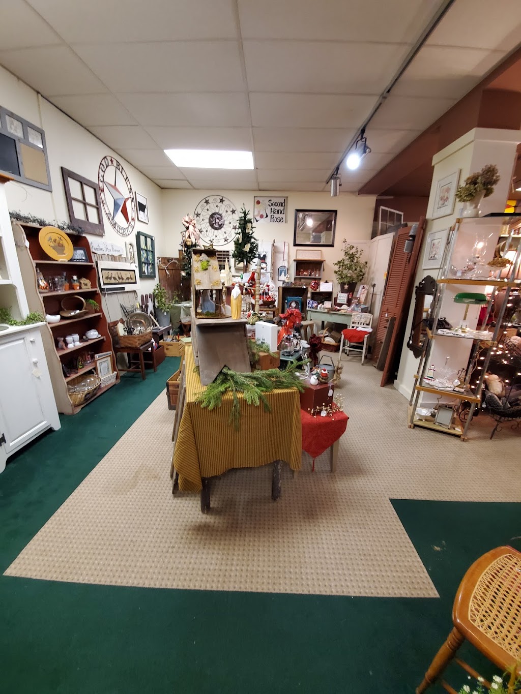 Antique Marketplace Hammonton | 109 12th St, Hammonton, NJ 08037, USA | Phone: (609) 567-1889