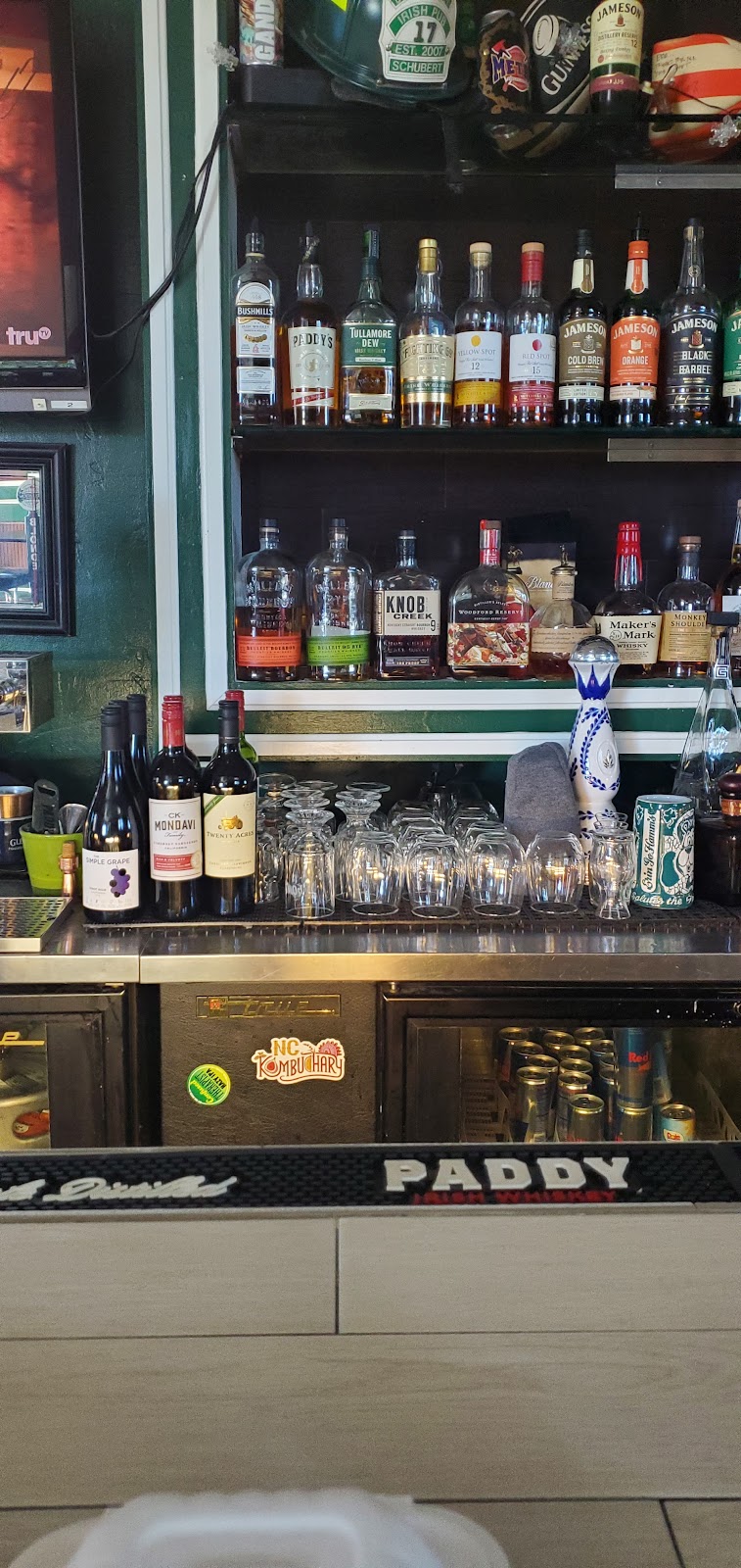 The Boxing Donkey Irish Pub & Restaurant | 300 Lincoln St, Roseville, CA 95678, USA | Phone: (916) 797-3665
