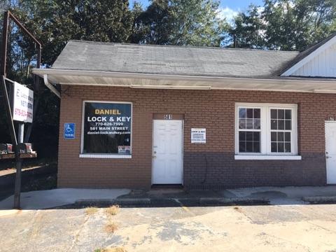 Daniel lock and key | 581 Main St, Palmetto, GA 30268, USA | Phone: (770) 626-7599