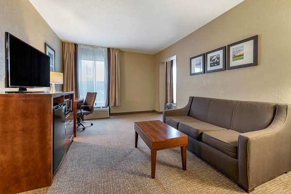 Comfort Inn | 3767 Clifty Dr, Madison, IN 47250, USA | Phone: (812) 273-4443