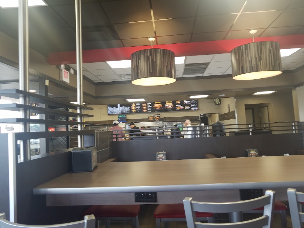 Hardees | 2248 Virginia Beach Blvd, Virginia Beach, VA 23454, USA | Phone: (757) 486-5122