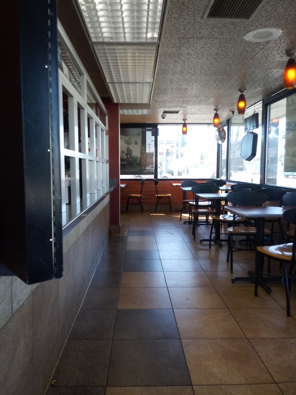 Jack in the Box | 11390 Atlantic Ave, Lynwood, CA 90262, USA | Phone: (310) 631-6933