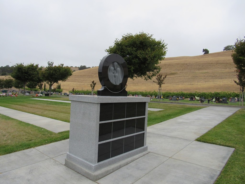 Holy Sepulchre Cemetery | 26320 Mission Blvd, Hayward, CA 94544, USA | Phone: (510) 537-6600